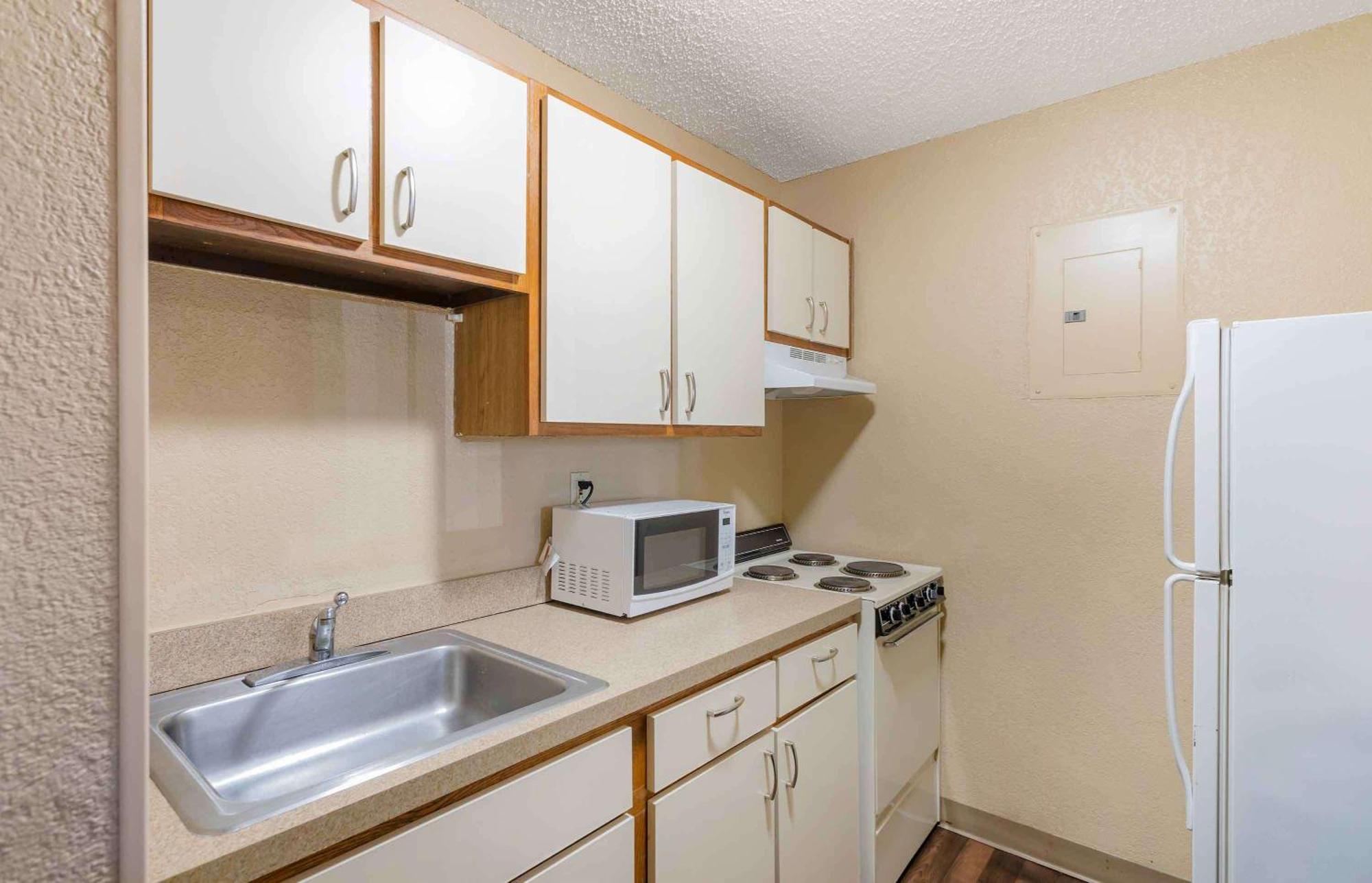 Extended Stay America Select Suites - Columbia - Gateway Drive Exterior photo