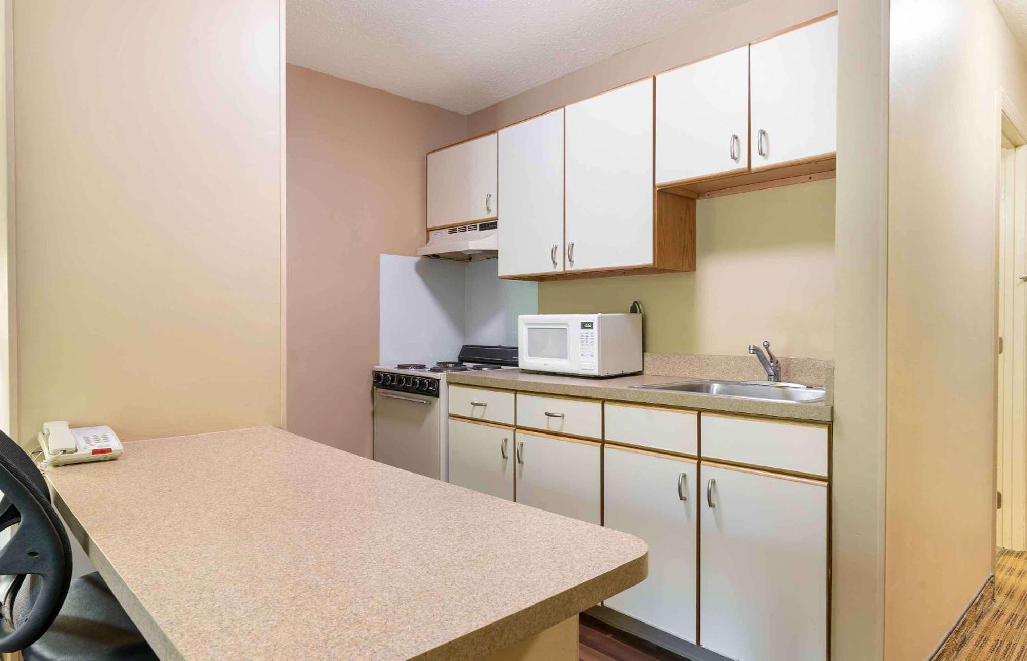 Extended Stay America Select Suites - Columbia - Gateway Drive Exterior photo